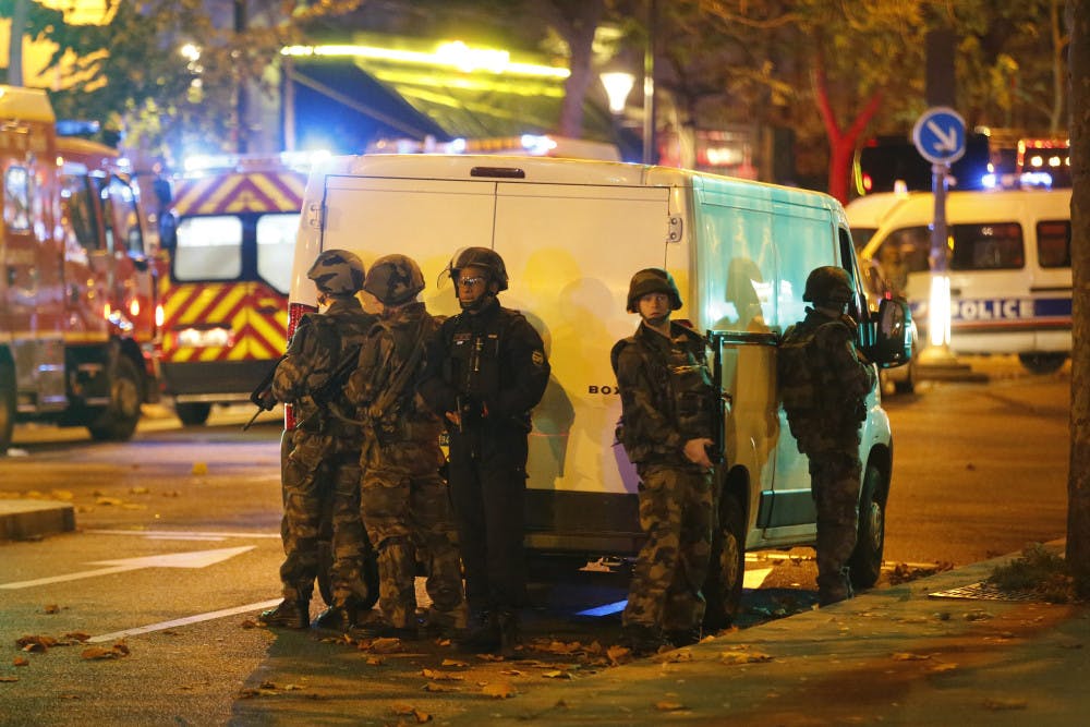 WORLD_NEWS_FRANCE-ATTACKS_4_ZUM