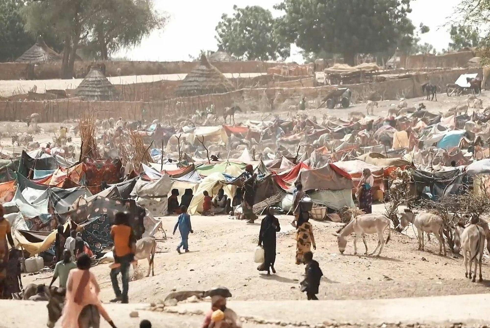 Screengrab_of_refugee_camp_from_Number_of_Refugees_Who_Fled_Sudan_for_Chad_Double_in_Week.jpg