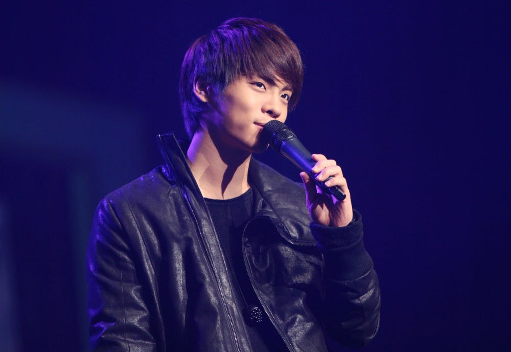Jonghyun_at_TBS_eFM_2nd_Annual_Concert_06