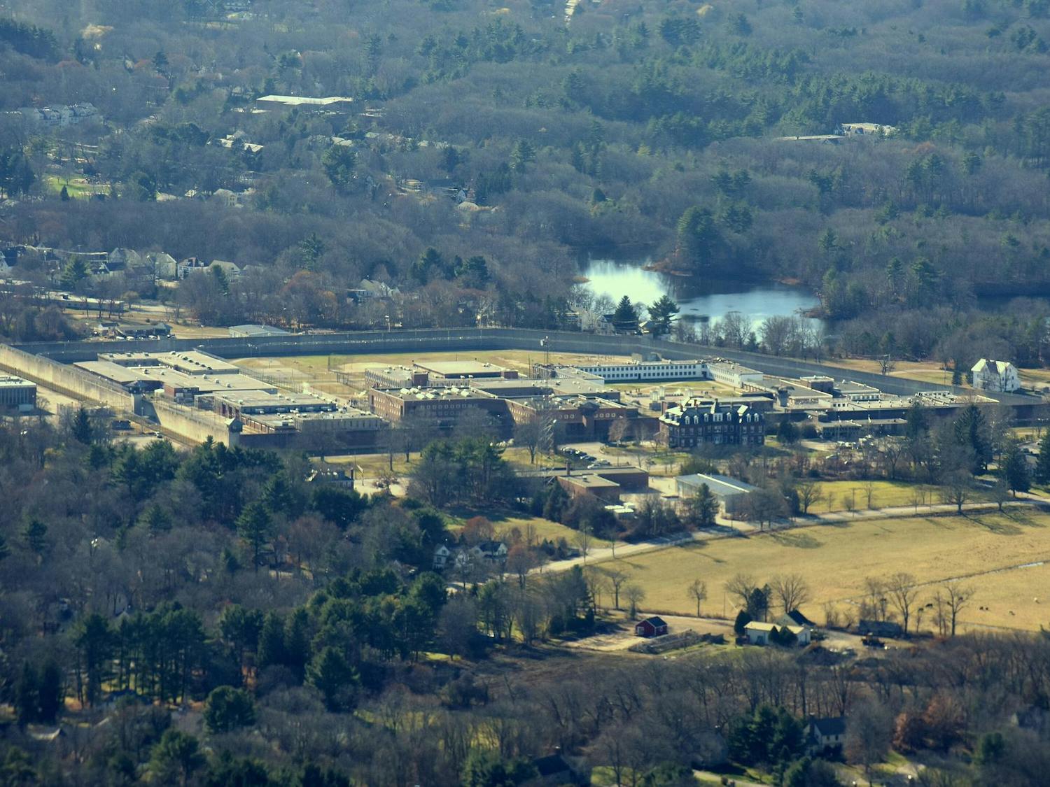 3255px-Massachusetts_Correctional_Institute_Concord_Aerial.jpeg