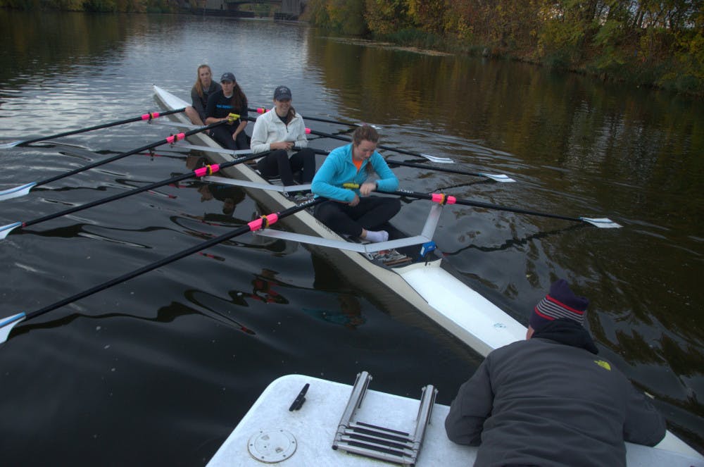 Womens-Crew-Practice_23-10-13-73