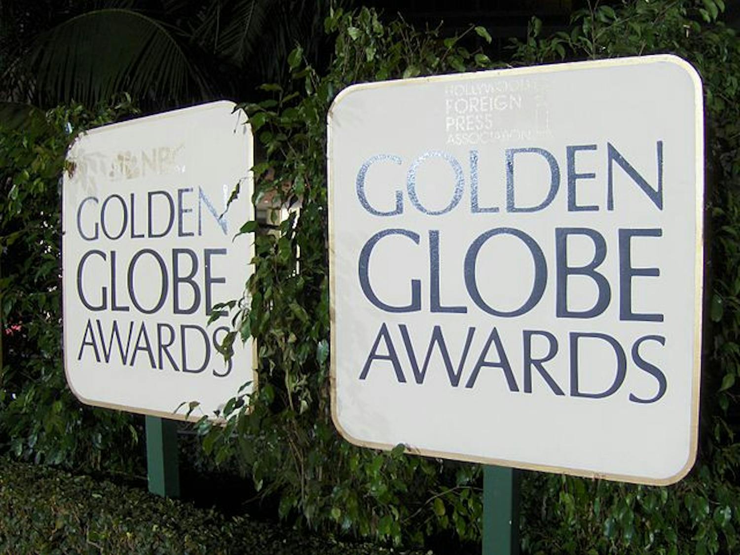 Golden_Globe_Awards_signs