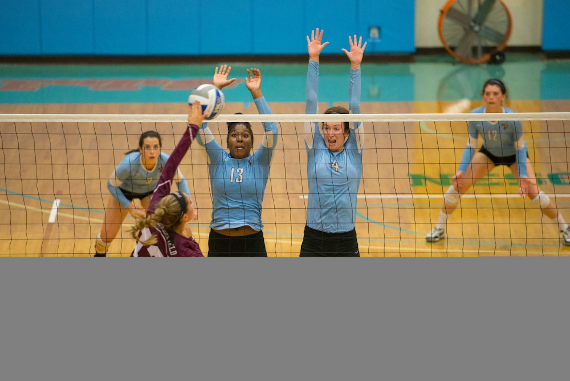 2015-09-09-WSoccer-and-VBall-3981