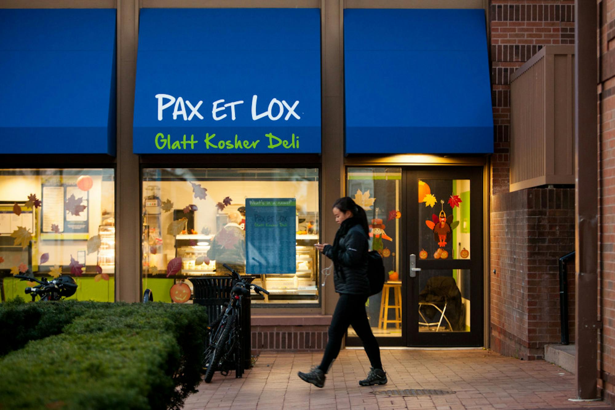 2014-11-03-Pax-Et-Lox-Kosher-Deli-2