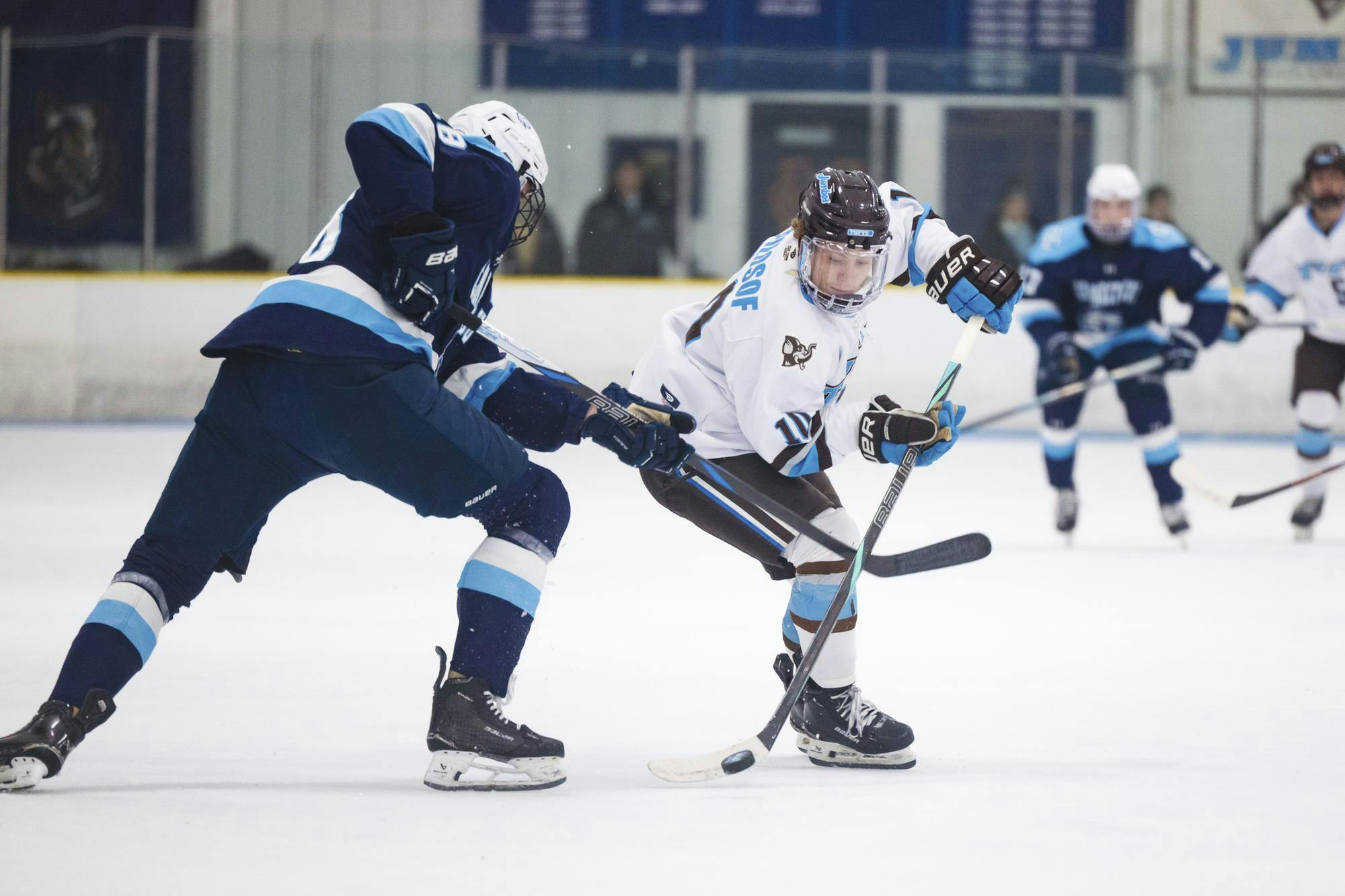 Tufts men's ice hockey earns comeback win against Connecticut College