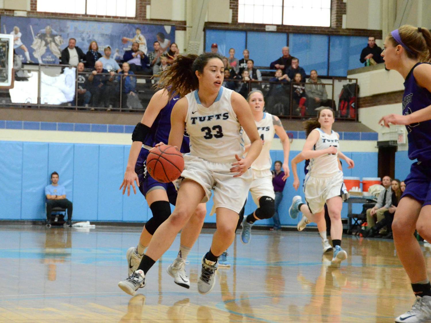 2016-2-28-WBBall-game-against-Amherst01