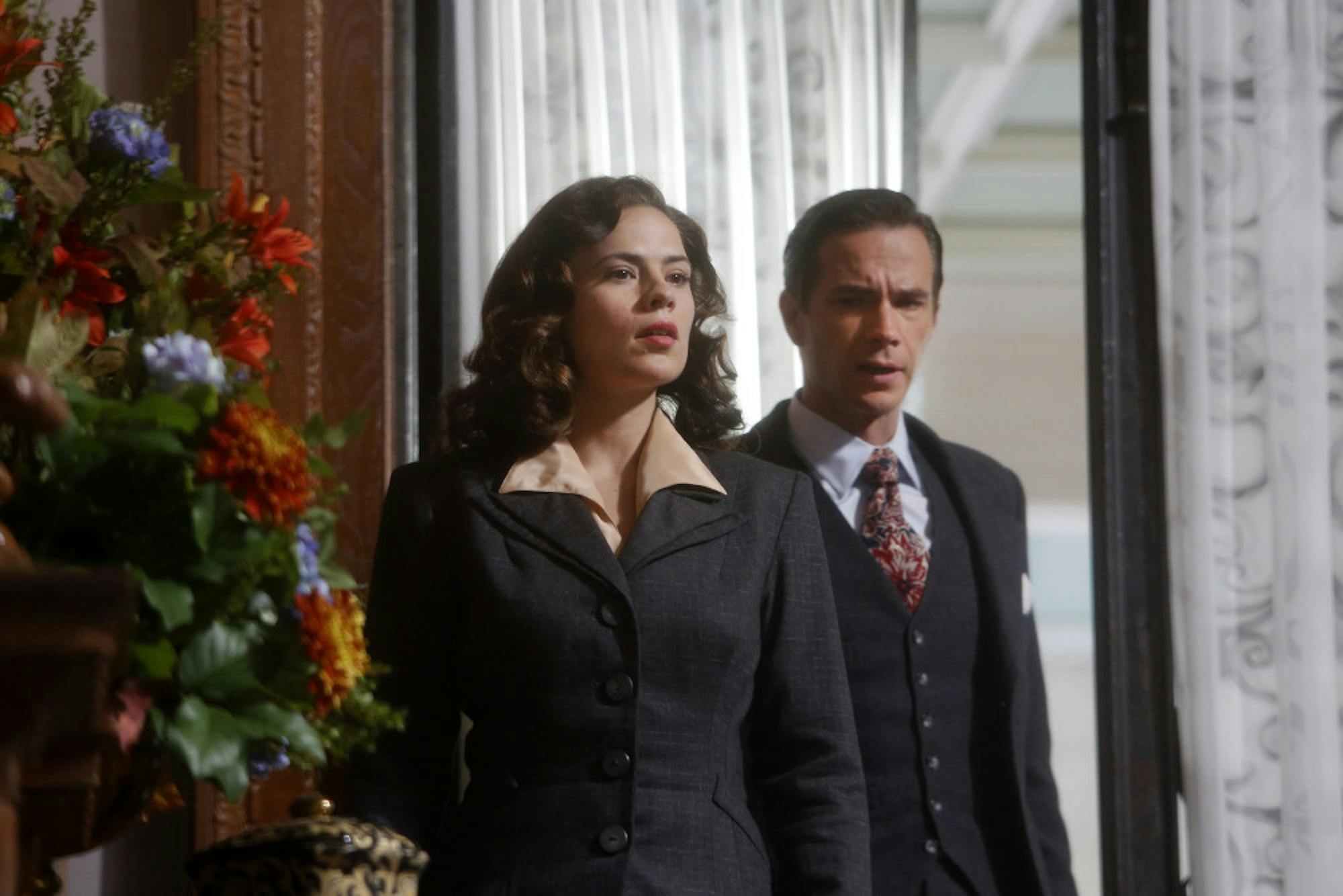 Marvels Agent Carter Fights Villains Sexism In Abcs New Series The Tufts Daily