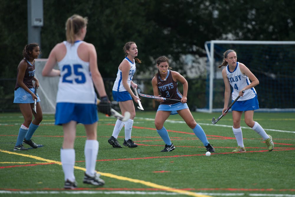 2015-09-12-Field-Hockey-vs-Colby-4653