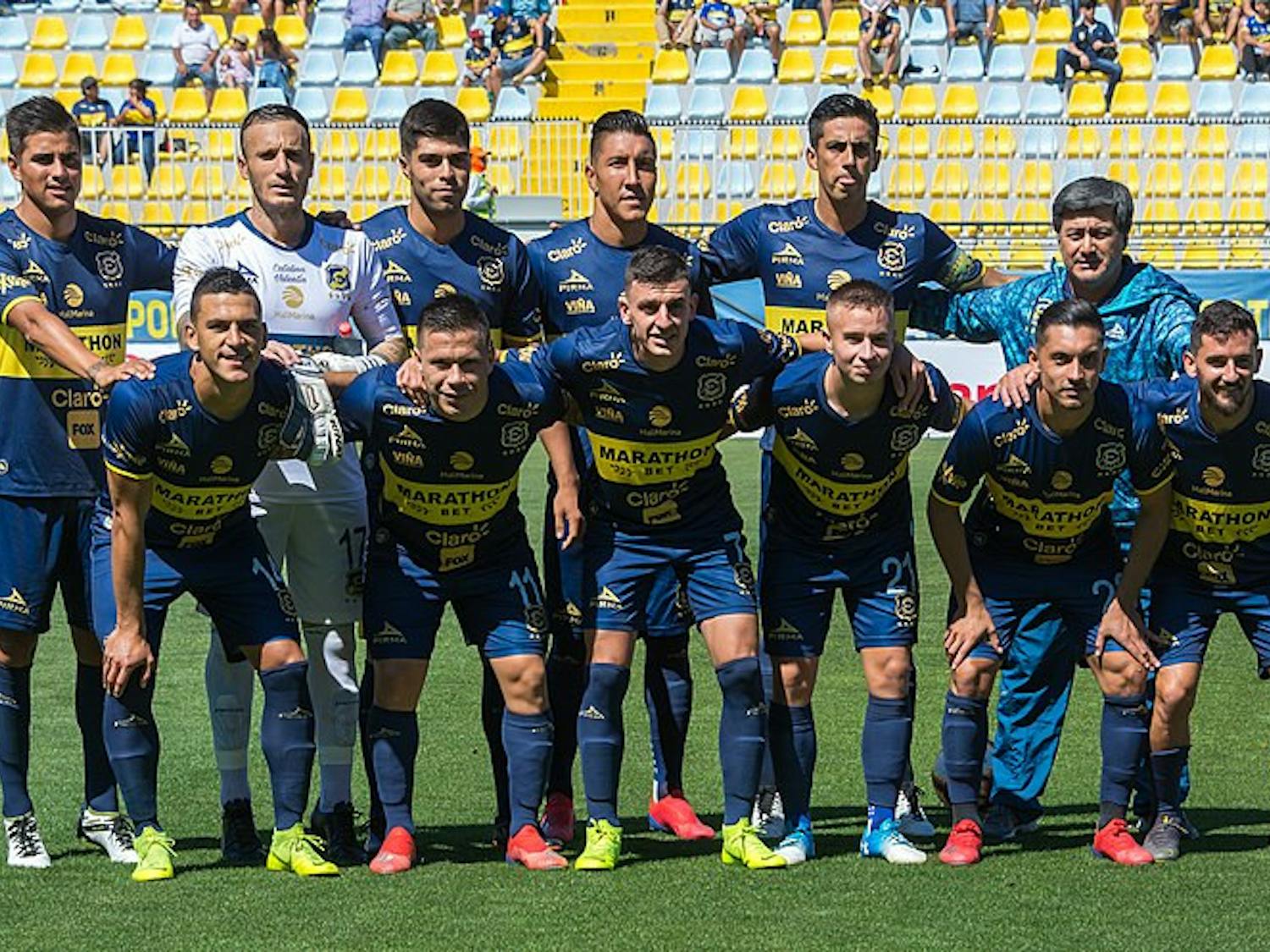 800px-Everton_-_Unión_La_Calera_20190223_-_05