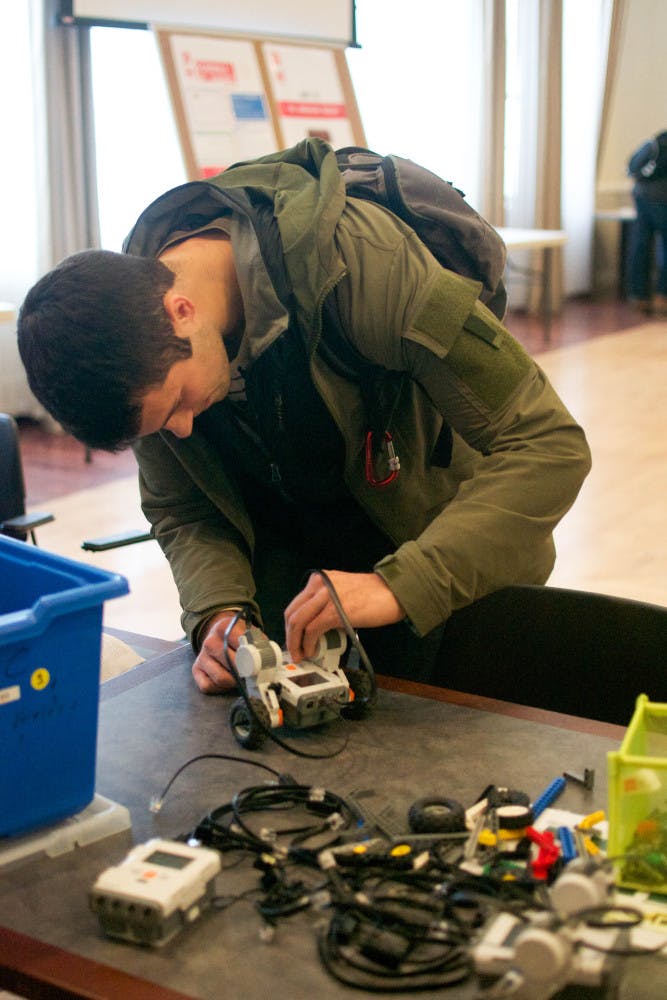 2015-02-22-Engineering-Week-Kickoff-Event-1