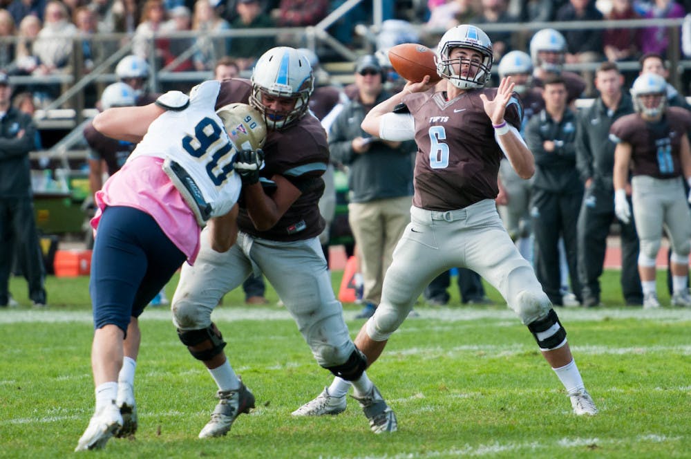 2015-10-17-Football-vs-Trinity-7730