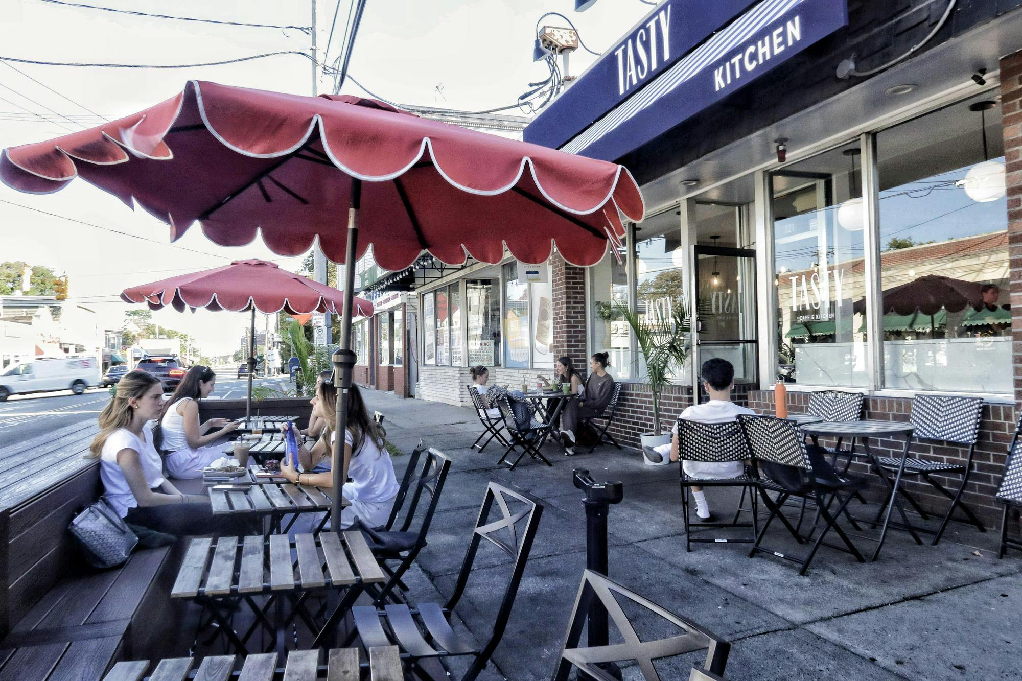 Tasty Cafe Editorial.jpg