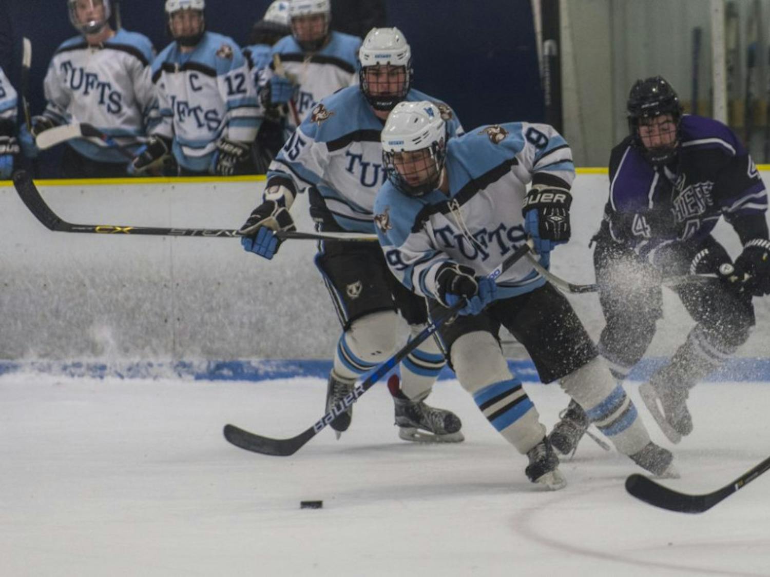 2017-02-10-Tufts-Mens-Ice-Hockey-at-Amherst-013-1024x684-1
