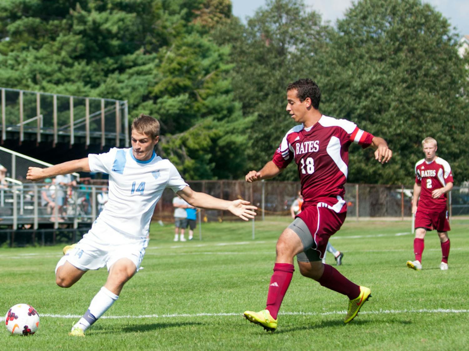 2014-09-06-Mens-Soccer-4-0-v.-Bates-12