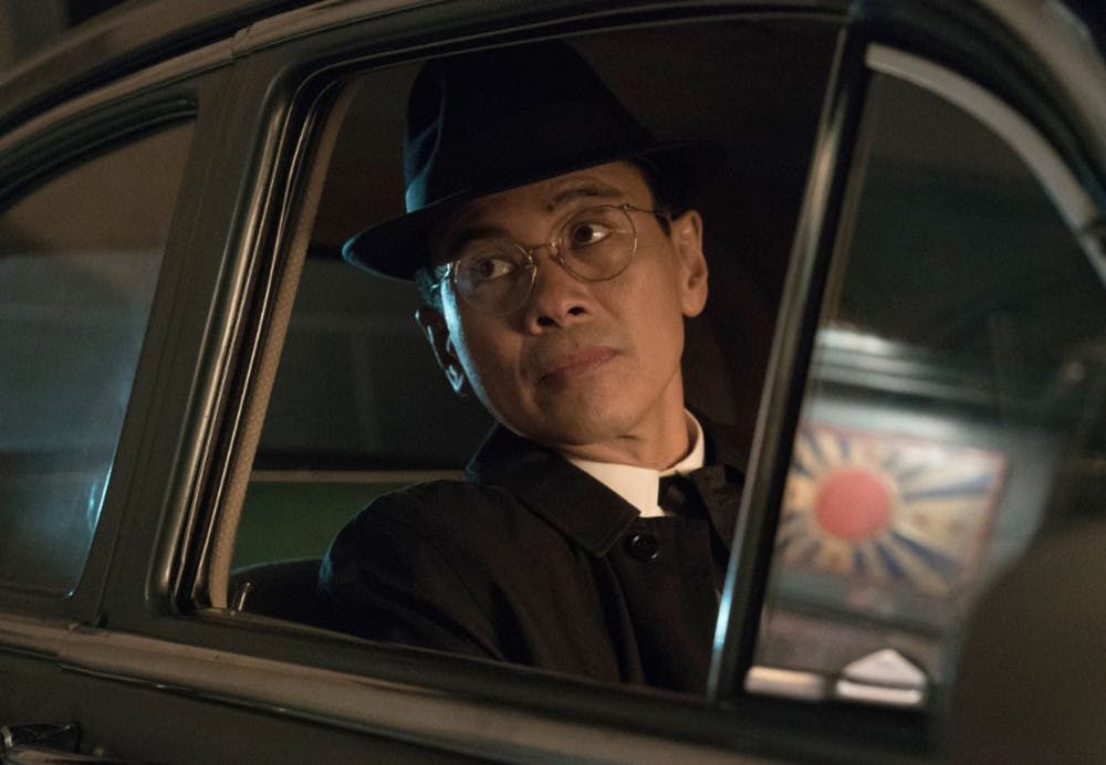 ENTER_TV-CASTLE-DICK_3_OC