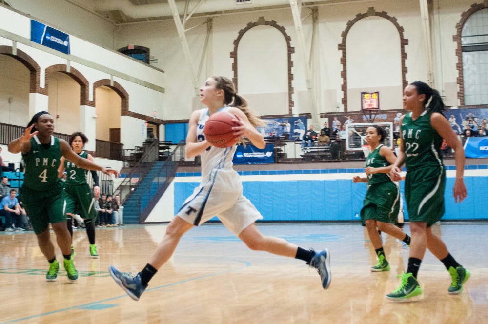 2015-03-06-WBB-vs-Pine-Manor-1699