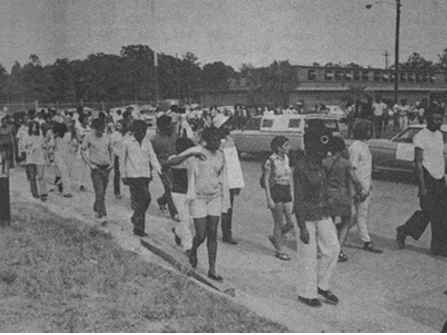BSU supporters leave Alachua County Jail after a demonstration to free David Horne. Originally published in The Independent Florida Alligator on Tuesday, April 20, 1971. 
