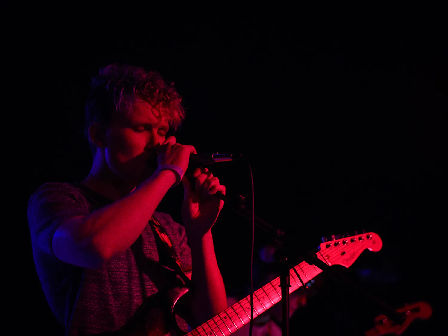 Trenton Ropp, the lead singer and guitarist, sings the chorus of “Sitcom,” Driveaway’s new single.