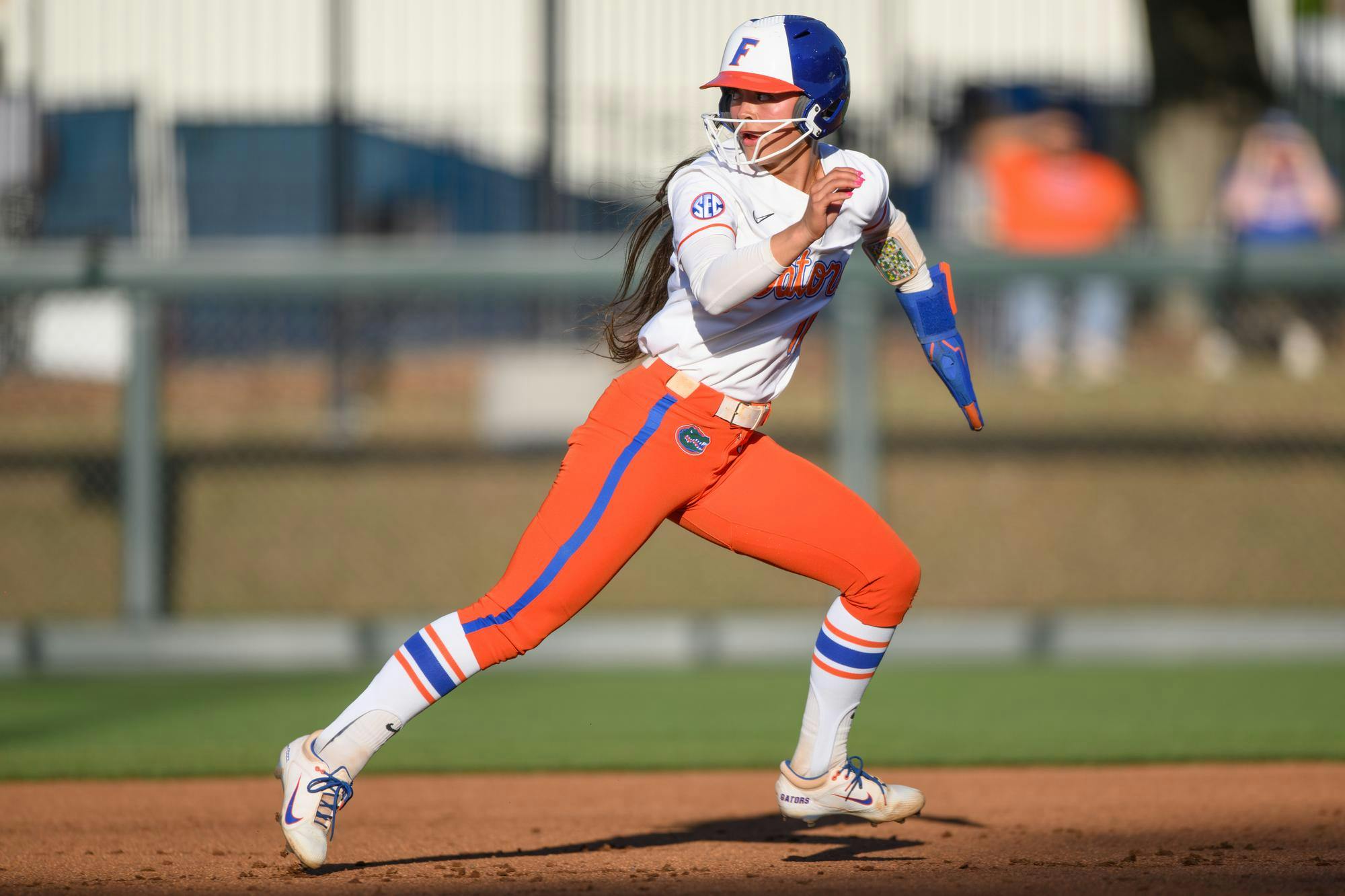 Florida infielder Gabi Comia (10) runs back to first base during an NCAA softball game against FGCU, Wednesday, April 15, 2026, in Gainesville, Fla.