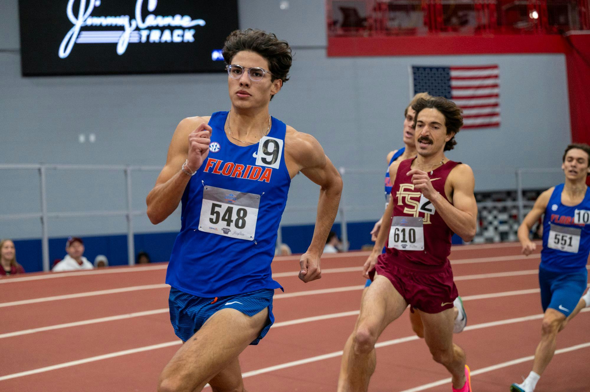 Florida distance runner Miguel Pantojas runs in the men’s 1000 during the Jimmy Carnes Invitational in Gainesville, Fla., Friday, Jan. 16, 2026.