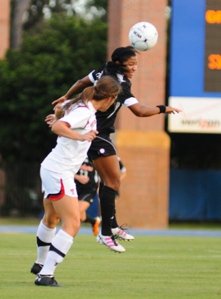 After a 4-2 loss to Tennessee on Sept. 25, Gators outside back Jazmyne Avant (right) and the defense responded with two shutout wins during the weekend.