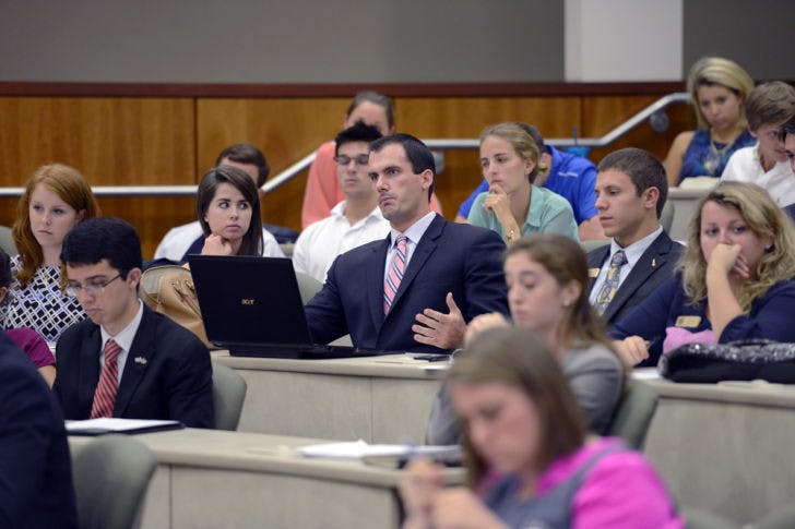 Sen. Paul O’Quinn voices his concern for pulling $20,000 from Student Government reserves to fund a campus veteran memorial. The memorial will go on to the second reading next week.