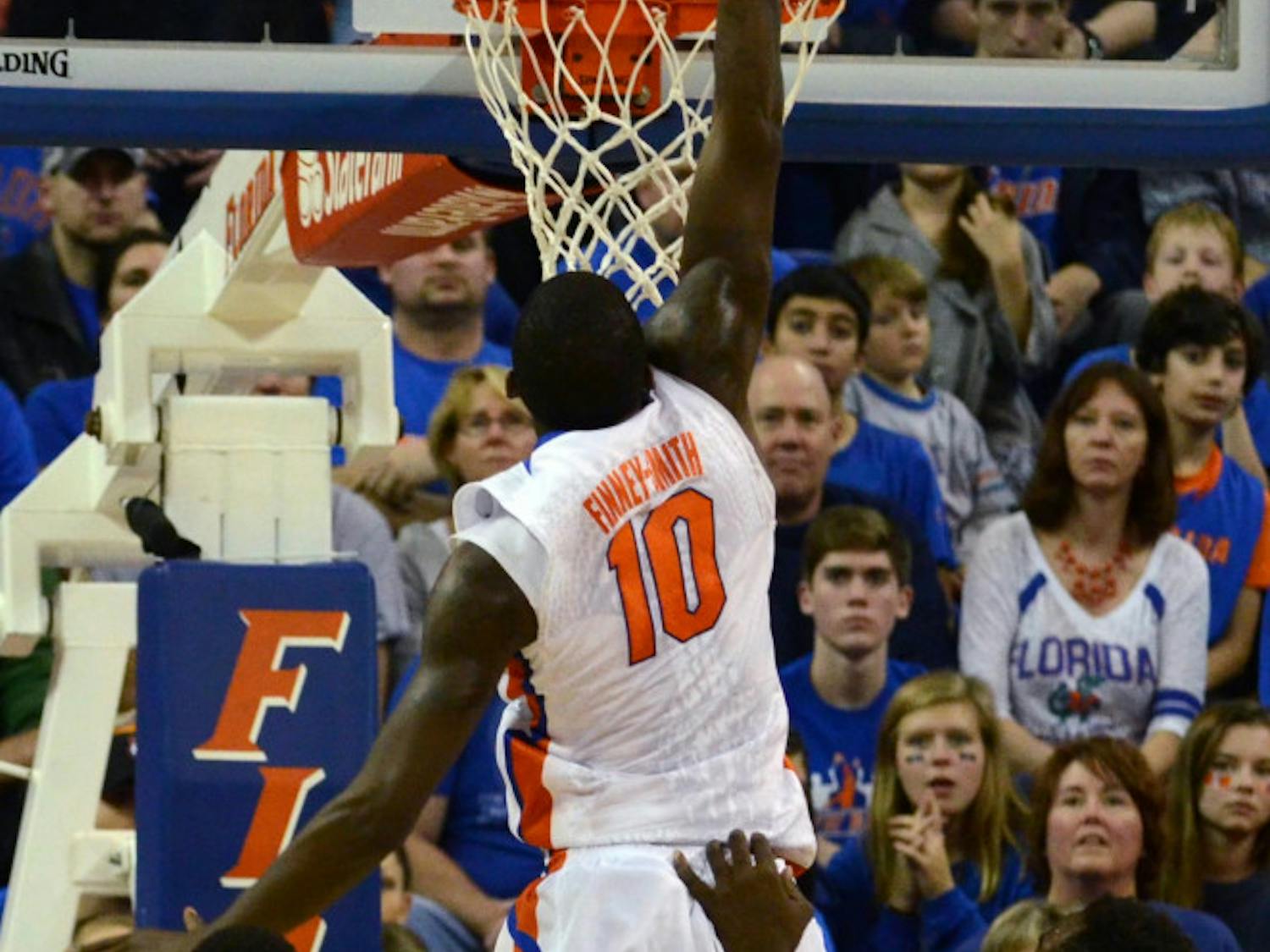 Dorian Finney-Smith dunks during Florida's 72-47 win against Mississippi State on Saturday in the O'Connell Center.