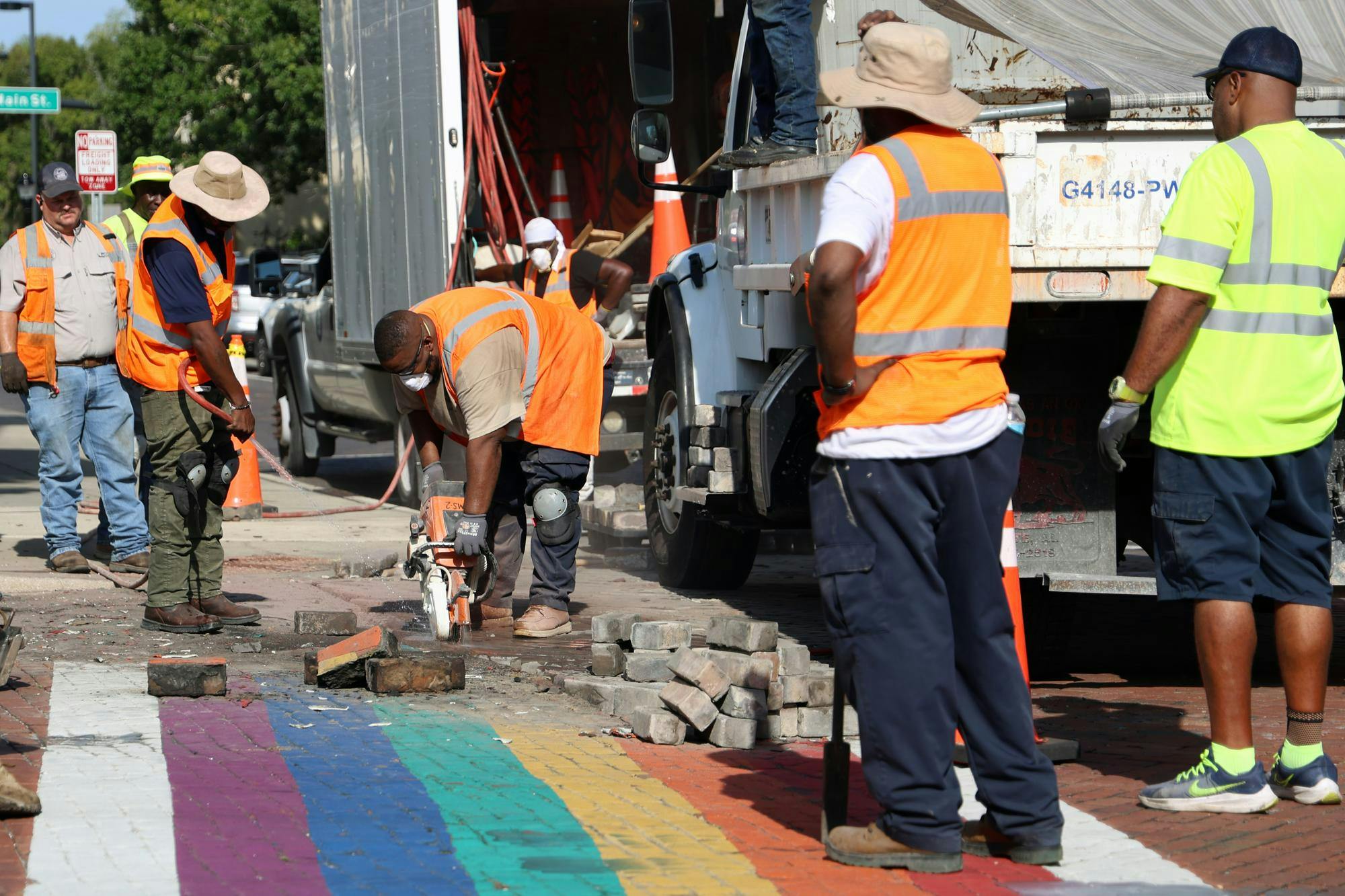 082525 Rainbow Crosswalks LC02.jpg