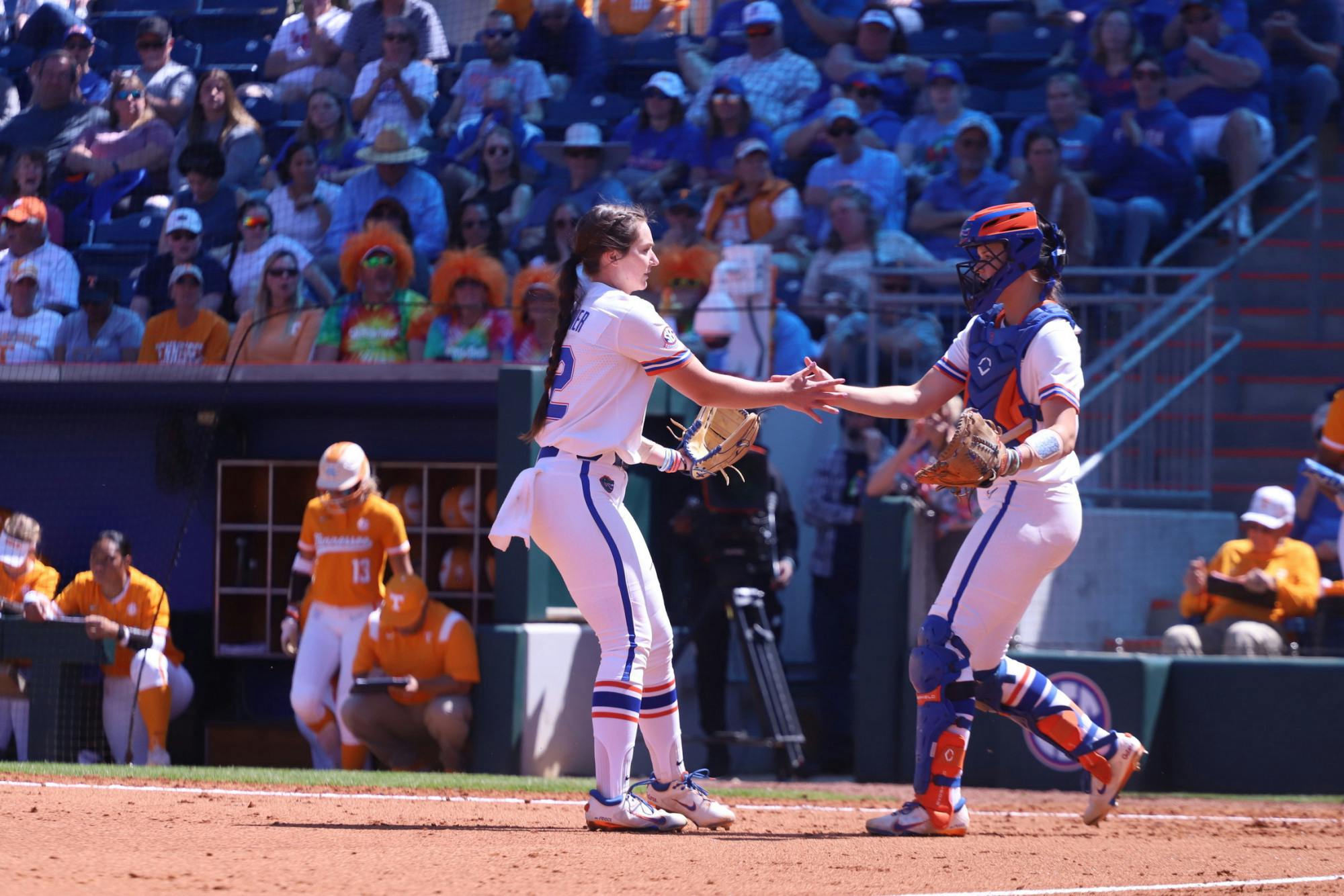 Senior Elizabeth Hightower, catcher Sam Roe and the No. 7 Florida Gators stole the series from the No. 17 Auburn Tigers Sunday