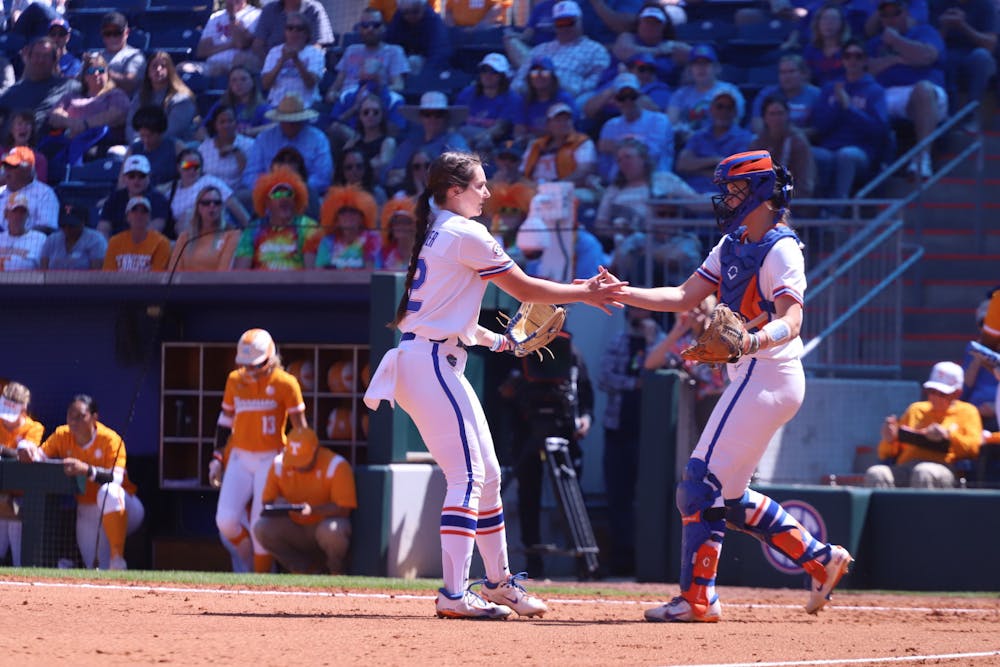 Senior Elizabeth Hightower, catcher Sam Roe and the No. 7 Florida Gators stole the series from the No. 17 Auburn Tigers Sunday