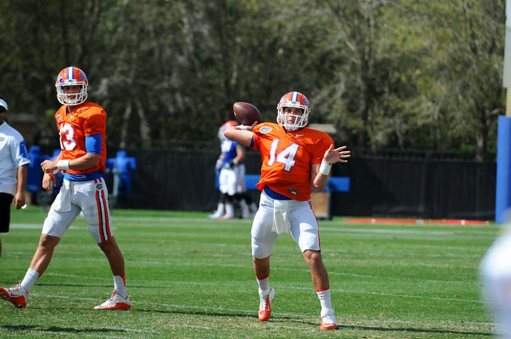 Florida quarterback Luke Del Rio throws a pass during a Spring practice on March 16, 2016, at the Sanders Practice Fields. &nbsp;