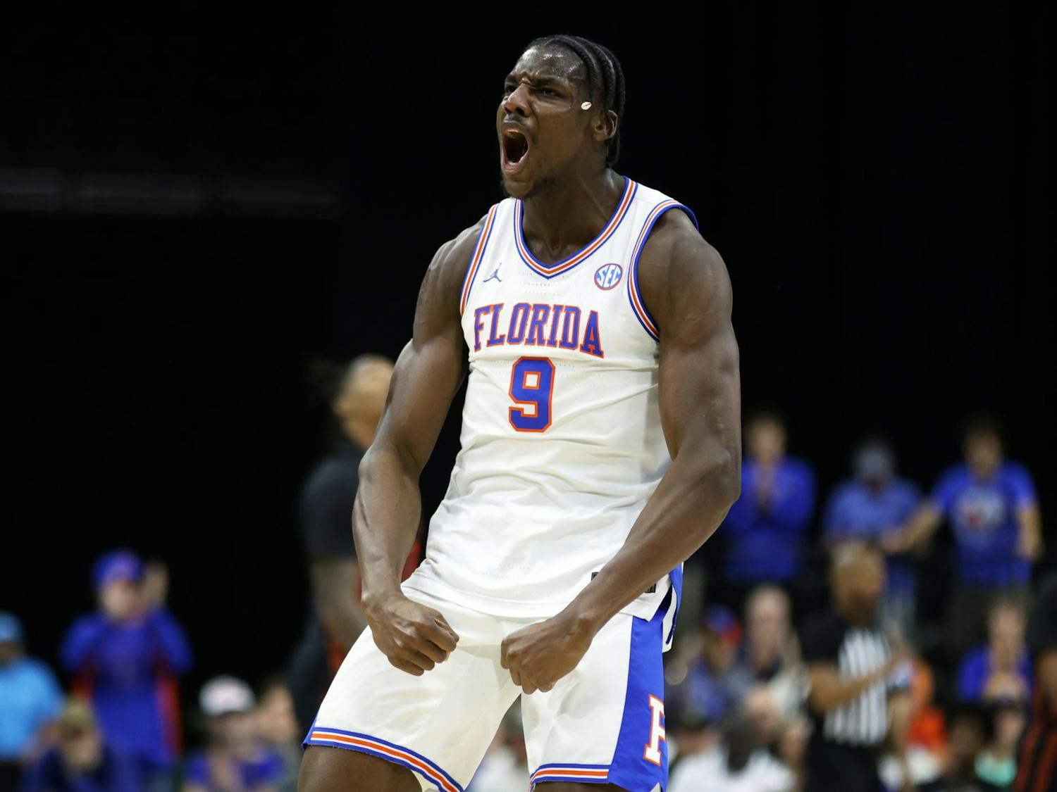 Gators center Rueben Chinyelu has been dominant in Florida's last two games, tallying 26 points and 26 rebounds after a slow start to the 2025 season.