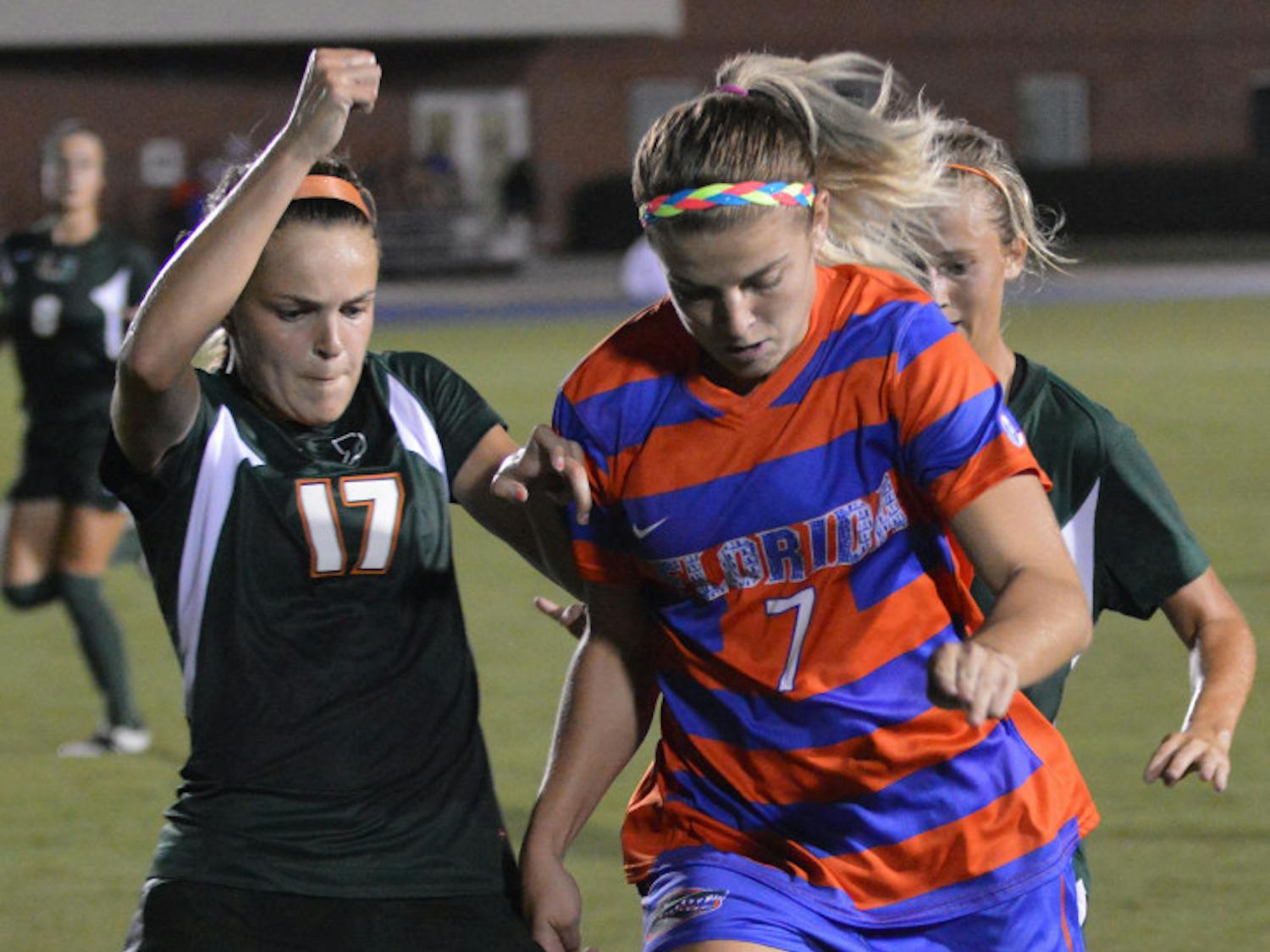 Savannah Jordan dribbles the ball during Florida's 3-0 win against Miami on Aug. 22 at James G. Pressly Stadium.