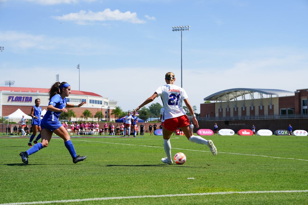Junior defender Madison Young prepares to pass the ball in the Gators' 1-1 draw against the Kentucky Wildcats Sunday, Sept. 24, 2023.