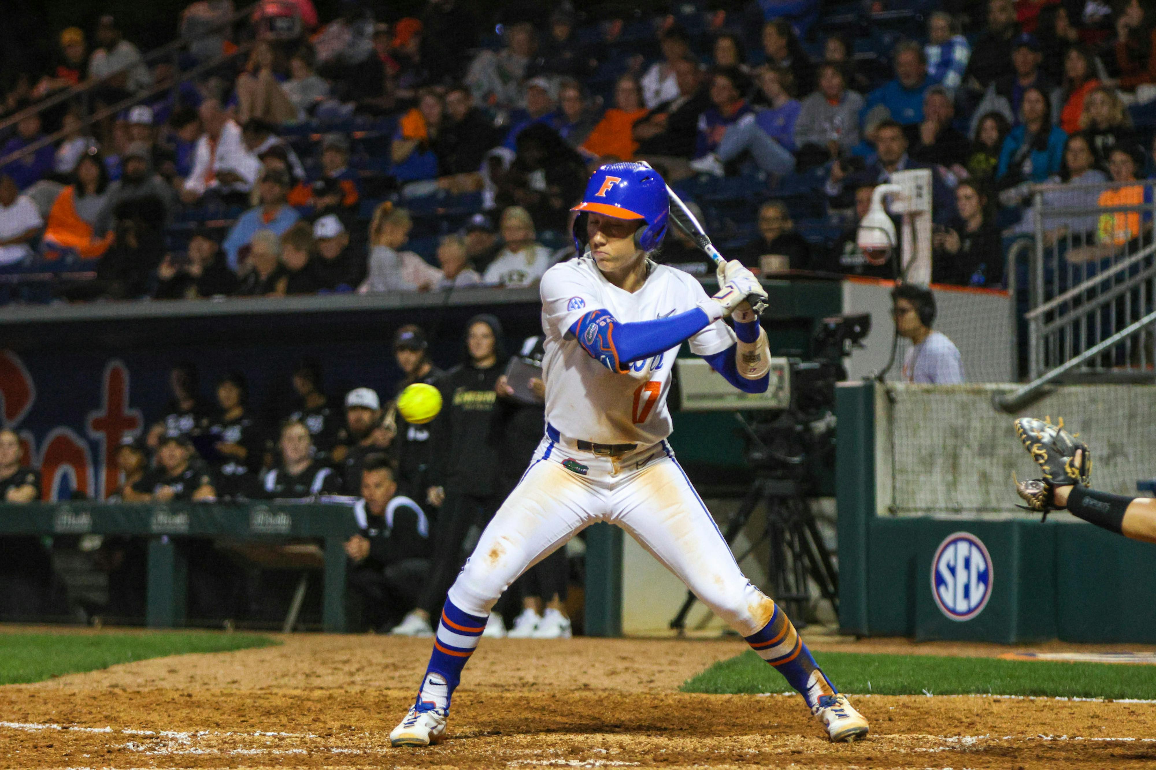 No. 8 Gators mercy-rule Bison in midweek matchup - The Independent Florida Alligator - Vimarsana News