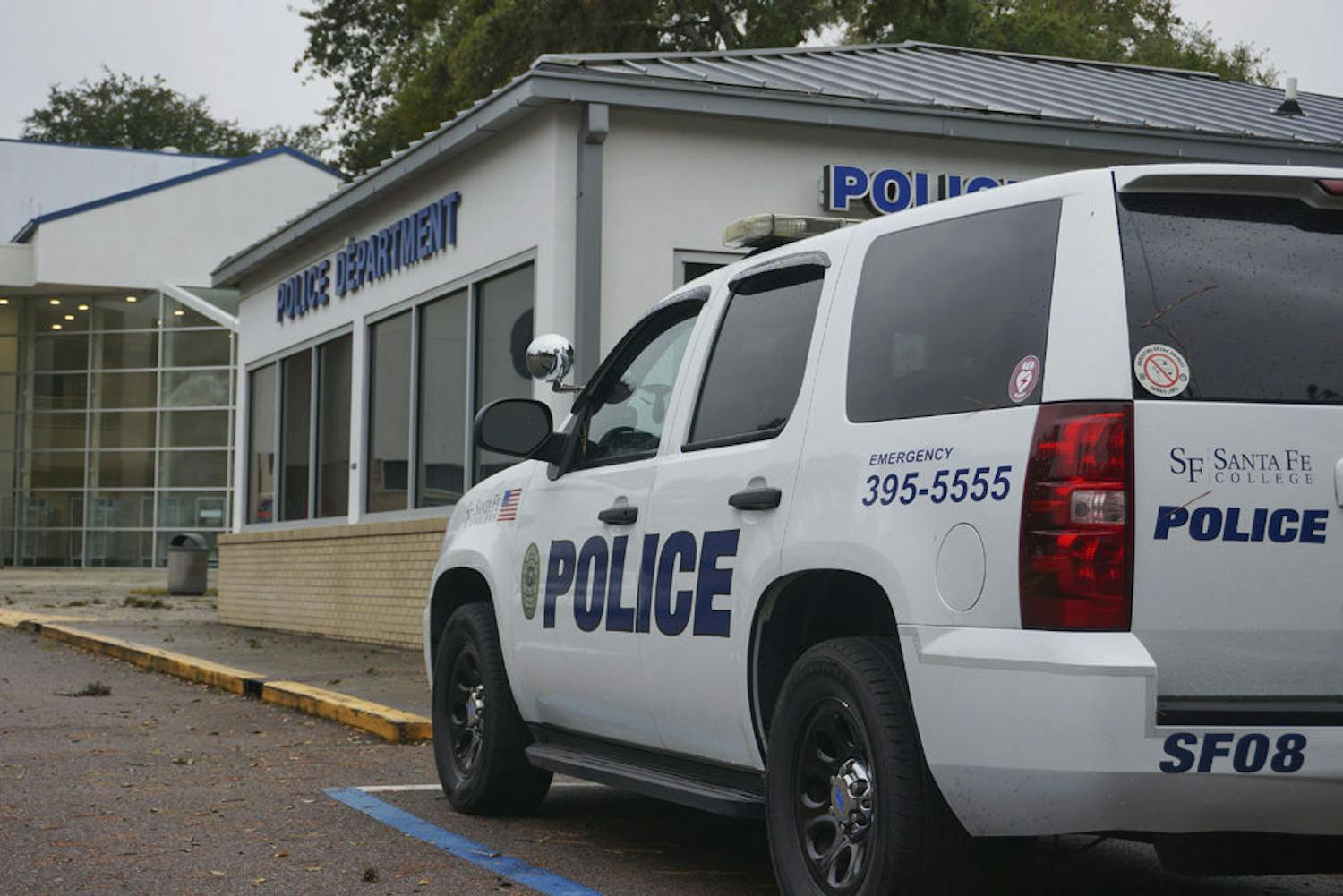 A police vehicle sits outside the Santa Fe Police Station on Monday, Nov. 18, 2014.&nbsp;