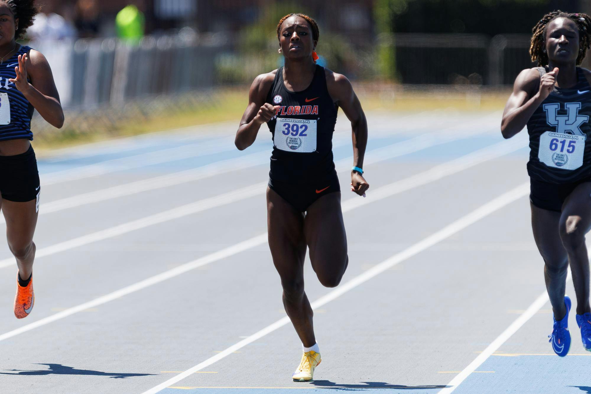 Malia Campbell competes in the women’s 200 meter during the Tom Jones Memorial Invitational in Gainesville, Fla., Friday, April 17, 2026.
