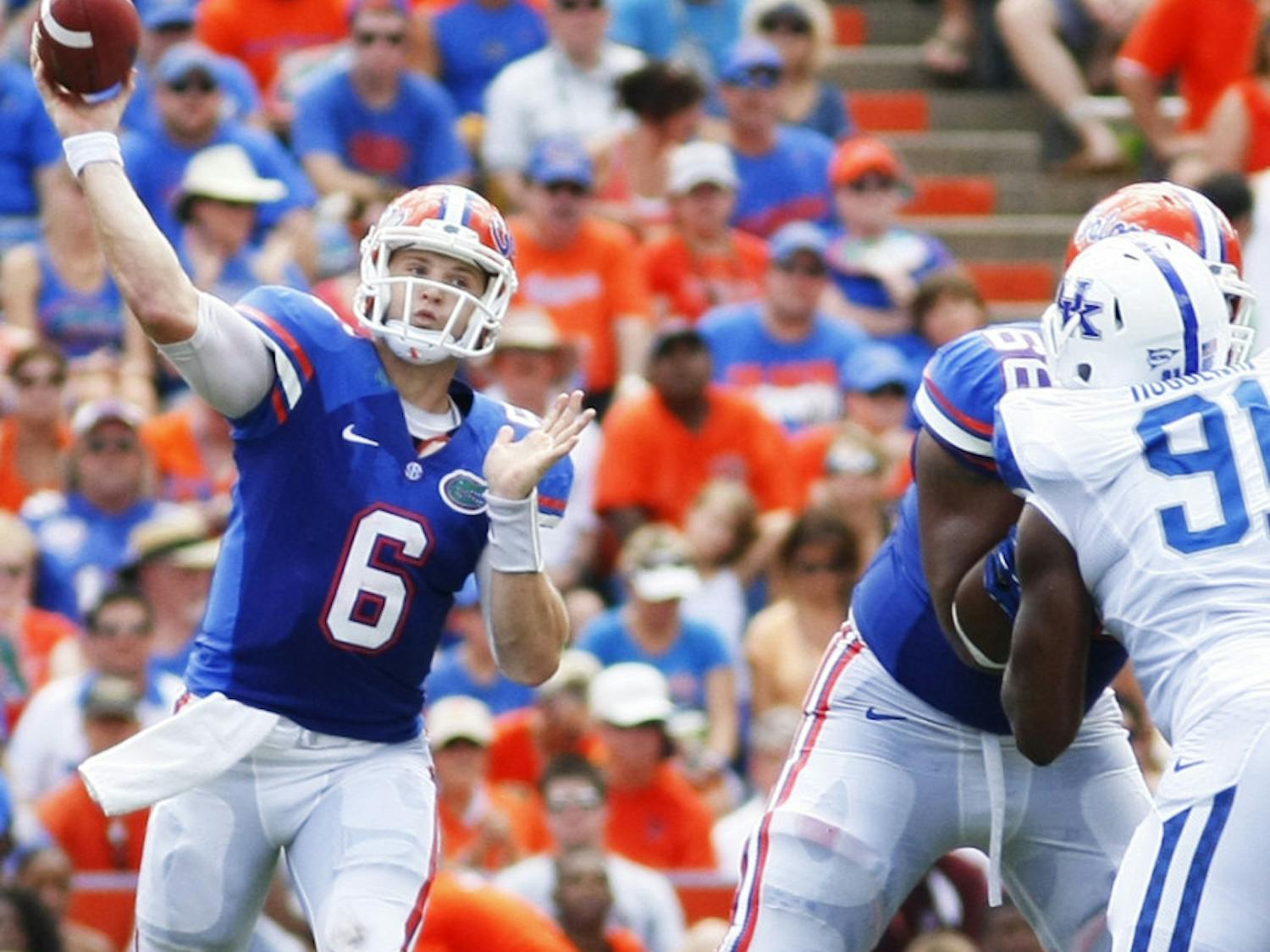 Jeff Driskel throws a pass during Florida’s 38-0 win against Kentucky at Ben Hill Griffin Stadium on Sept. 22. Driskel is expected to begin practicing in two weeks.