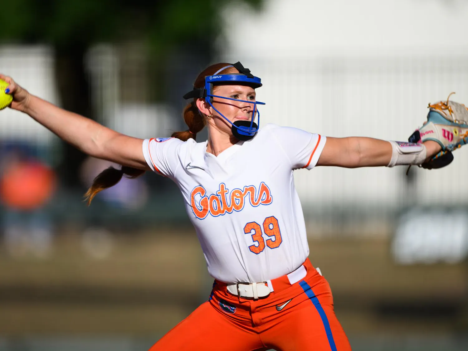 Florida right-handed pitcher Katelynn Oxley (39) throws during an NCAA softball game against FGCU, Wednesday, April 15, 2026, in Gainesville, Fla.
