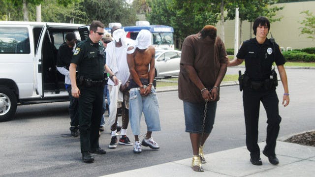 Five people were arrested Wednesday by Gainesville Police officers and charged with the sale and possession of cocaine. Warrants are still out on four other suspects.