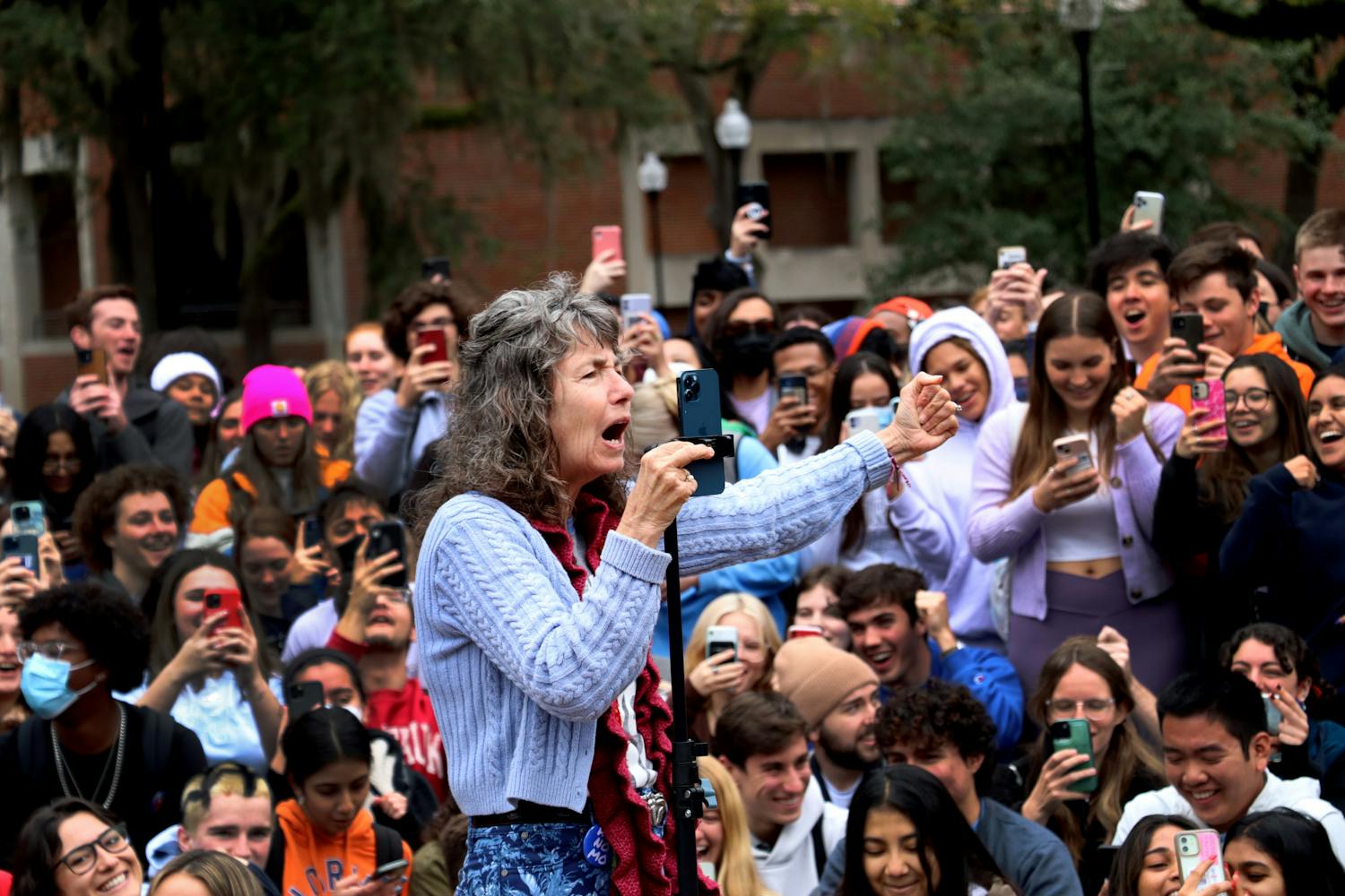 Cindy Lasseter Smock, better known to her more than 500,000 TikTok followers as “Sister Cindy,” came to Plaza of the Americas on Monday, Feb. 7.
A former UF student from the ‘70s, Smock came with her husband George Edward “Jed” Smock Jr., who she said converted her when she was a student.&nbsp;
A viral sensation, Smock was met with a crowd of over 500 students that dwindled throughout the day. She said on her TikTok that she will be at UF until Wednesday, Feb. 9.
