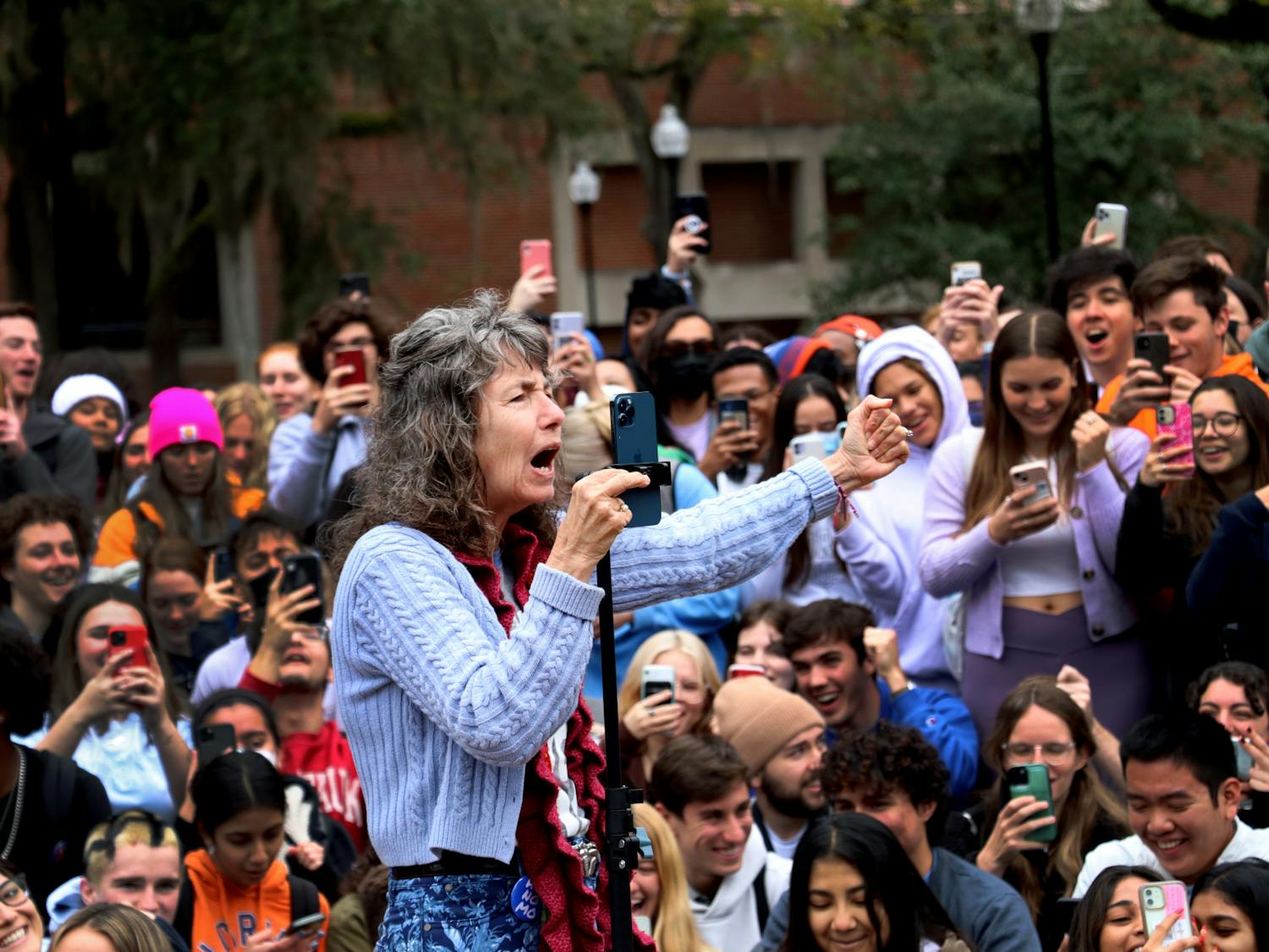 Cindy Lasseter Smock, better known to her more than 500,000 TikTok followers as “Sister Cindy,” came to Plaza of the Americas on Monday, Feb. 7.
A former UF student from the ‘70s, Smock came with her husband George Edward “Jed” Smock Jr., who she said converted her when she was a student.&nbsp;
A viral sensation, Smock was met with a crowd of over 500 students that dwindled throughout the day. She said on her TikTok that she will be at UF until Wednesday, Feb. 9.