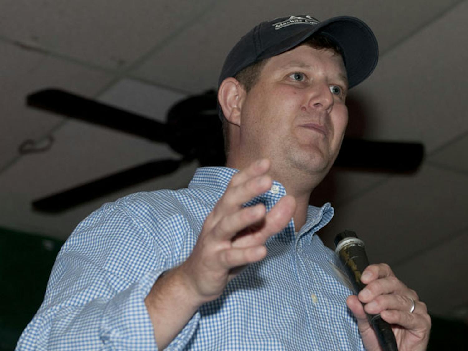 Lauren Poe speaks at Mother's Pub on Thursday about his candidacy for Gainesville's At-Large 1 seat in the 2012 election.