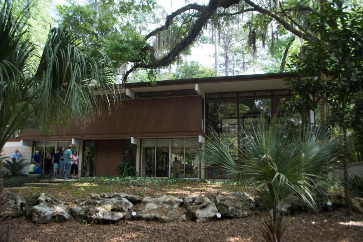 The 3105 SW 5th Court house was one of the six mid-century modern homes featured on the Gainesville Modern Weekend tour&nbsp;on Saturday. Each house had contractors and/or the homeowners on-site to answer questions.&nbsp;