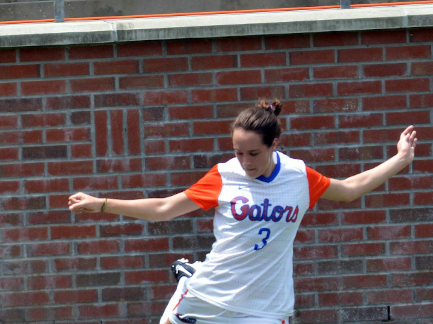 Brooke Smith kicks a corner kick during Florida's 2-0 win against South Florida at Donald R. Dizney Stadium. Smith was one of four Gators to score a goal in Florida's 4-0 win against Oklahoma State on Sunday.