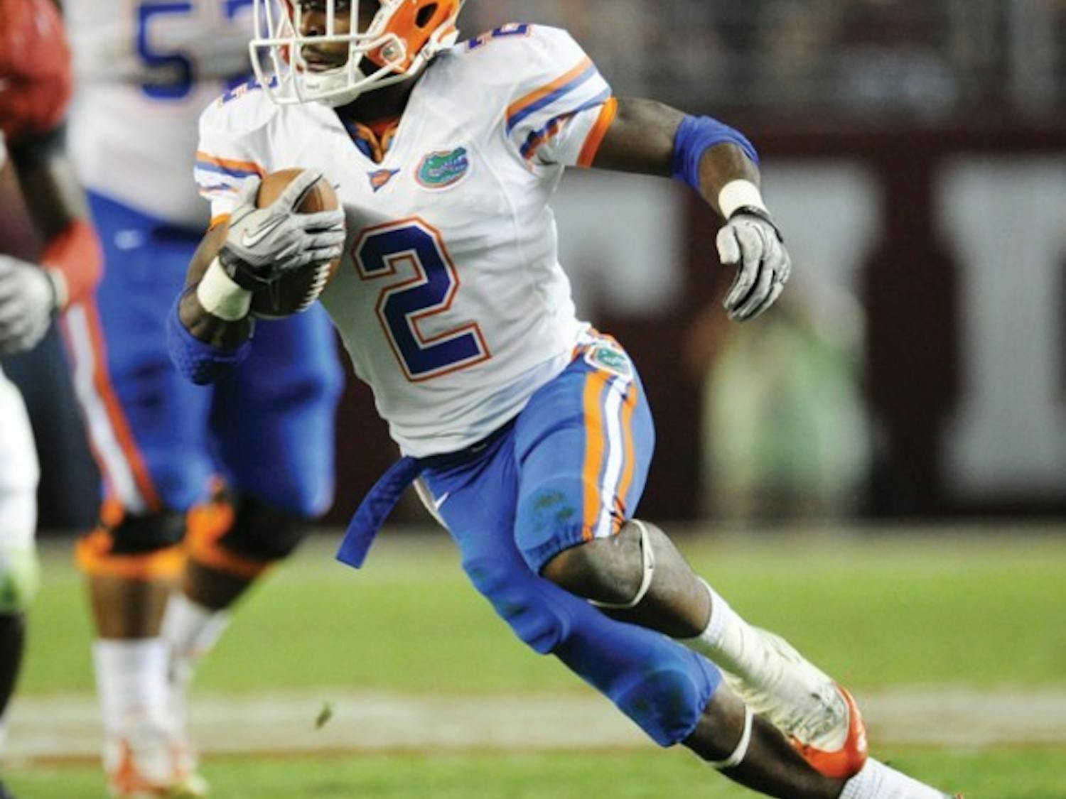Florida running back Jeff Demps missed all of spring practice and summer workouts, but he said coaches have been helping him get up to speed in offensive coordinator Charlie Weis’ pro-style offense.