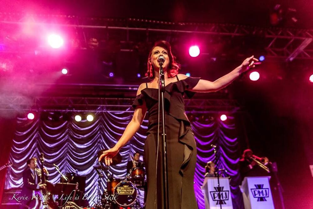 <p>Postmodern Jukebox charm the crowd with their intelligent and jazzy versions of today's&nbsp;biggest hits.</p>