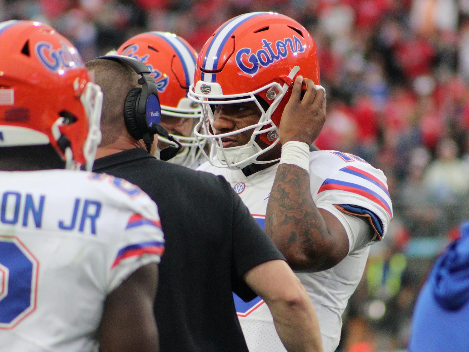 Florida quarterback Anthony Richardson in the huddle during the first half of the Gators' loss to Georgia Saturday, Oct. 29, 2022. 