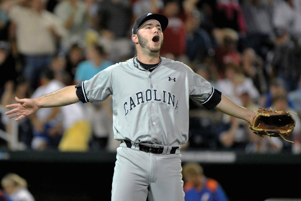 South Carolina and closer Matt Price defeated Florida 2-1 in
Monday's College World Series Finals opener. The Gators blew
multiple late chances, eventually falling in the 11th inning after
two costly throwing errors.