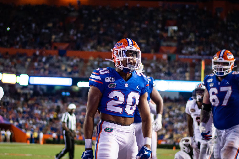 Redshirt sophomore running back Malik Davis said he isn't overthinking Kentucky.